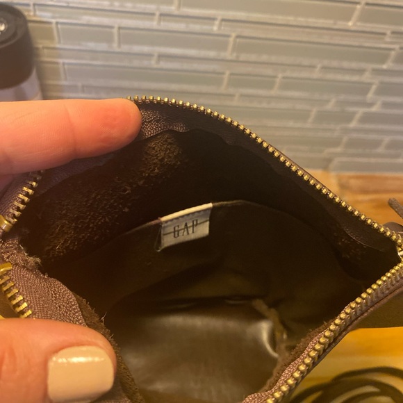 Vintage Gap leather brown duffle - Picture 6 of 11